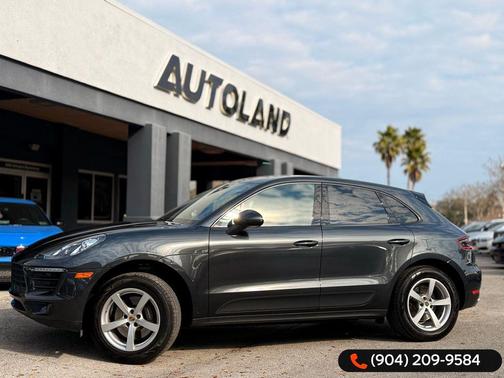 2017 Porsche Macan Base