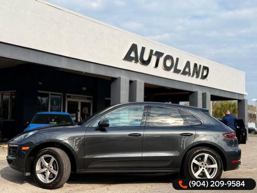 2017 Porsche Macan Base