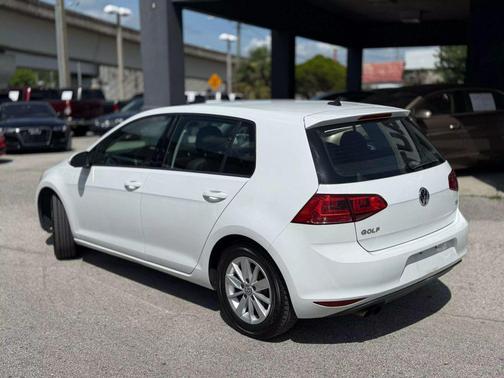 2015 Volkswagen Golf Auto TSI S