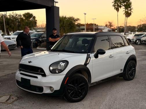 2016 MINI Countryman Cooper S