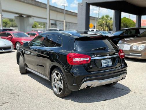 2015 Mercedes-Benz GLA-Class 4MATIC