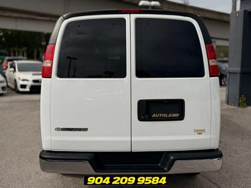 Summit White 2019 Chevrolet Express 3500 LT
