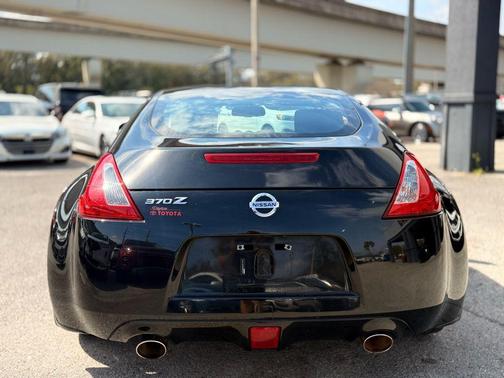 2017 Nissan 370Z Base