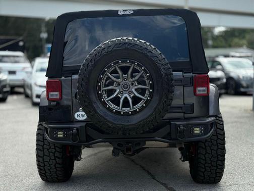 2017 Jeep Wrangler Sahara