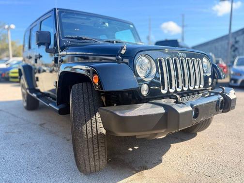 2017 Jeep Wrangler Unlimited Sahara