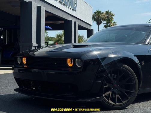 Pitch Black Clearcoat 2016 Dodge Challenger R/T Scat Pack