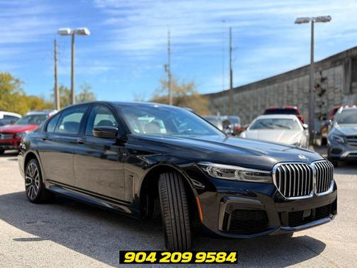 Black Sapphire Metallic 2020 BMW 740 740i