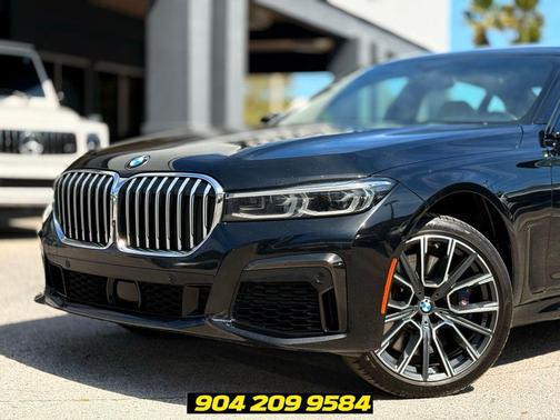Black Sapphire Metallic 2020 BMW 740 740i