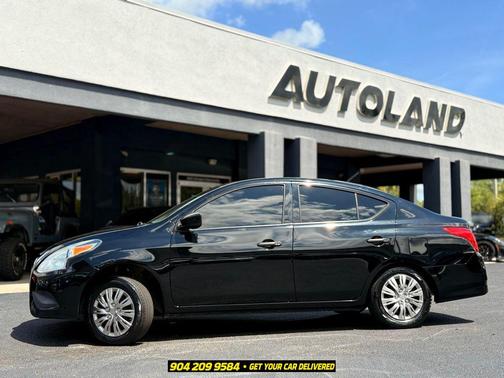 Super Black Metallic 2019 Nissan Versa 1.6 S