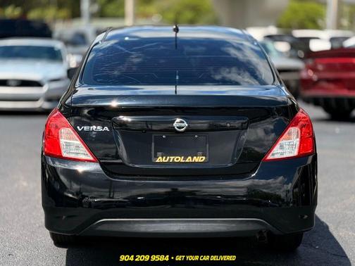Super Black Metallic 2019 Nissan Versa 1.6 S