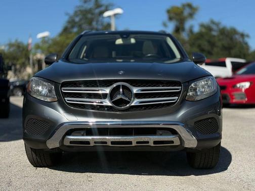 2017 Mercedes-Benz GLC 300 Base