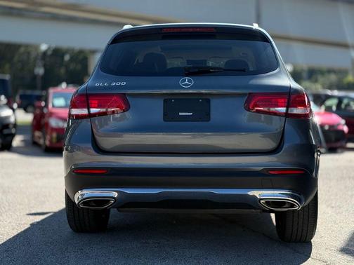 2017 Mercedes-Benz GLC 300 Base