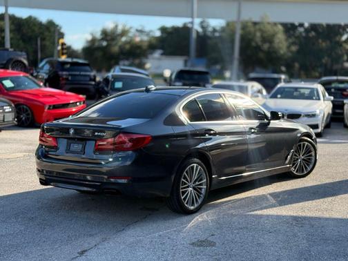 2018 BMW 540 540i