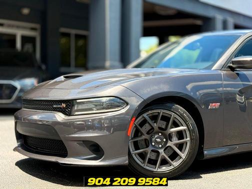 Granite Pearlcoat 2018 Dodge Charger R/T Scat Pack