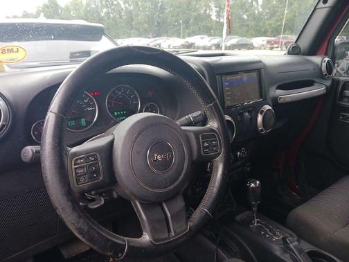 2012 Jeep Wrangler Sahara