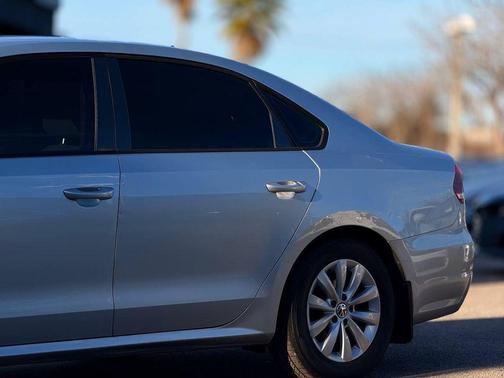 2012 Volkswagen Passat 2.5 S