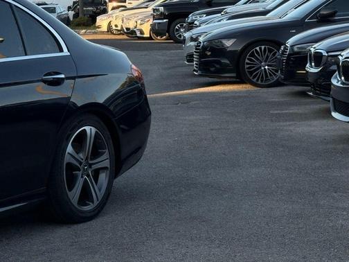 2018 Mercedes-Benz E-Class E 300