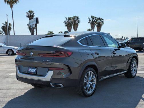 2022 BMW X6 xDrive40i