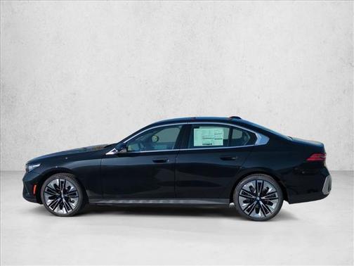 Black Sapphire Metallic 2027 BMW 530 i