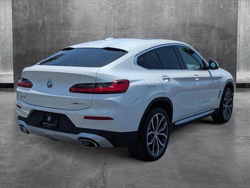 2025 BMW X4 xDrive30i