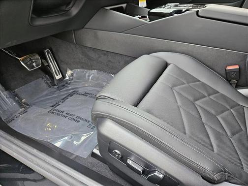 2026 BMW 550e xDrive