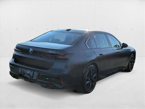 2025 BMW 760 i xDrive