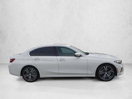 Alpine White 2024 BMW 330 330i