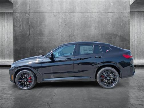 2025 BMW X4 M40i