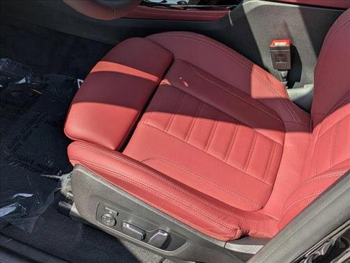 2025 BMW X4 M40i
