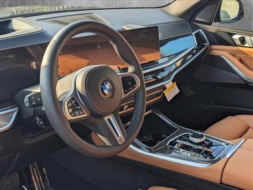 2025 BMW X5 M60i