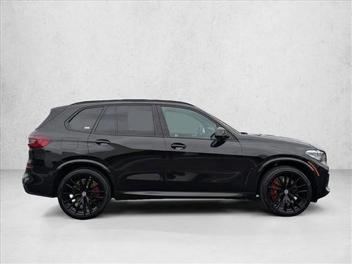 2023 BMW X5 M50i