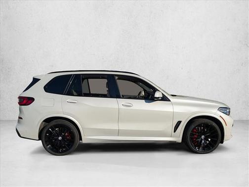 2023 BMW X5 M50i