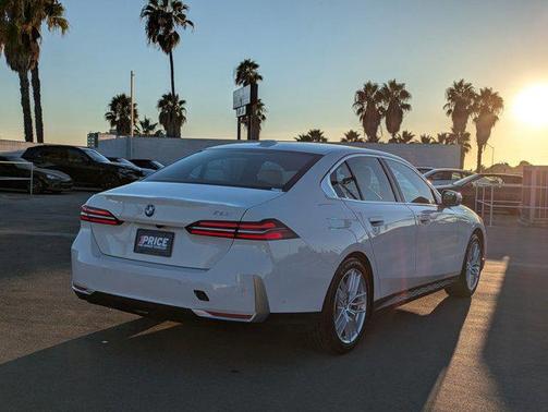 2025 BMW 530 i
