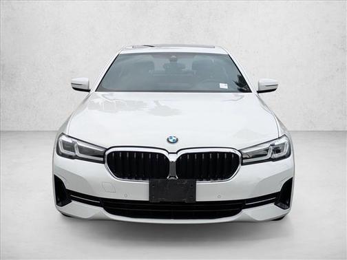 2022 BMW 530 i