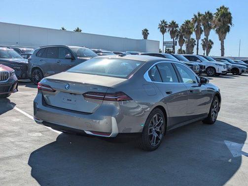 2026 BMW i5 eDrive40