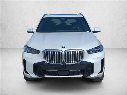 Mineral White Metallic 2026 BMW X5 sDrive40i