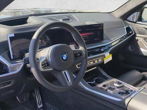 Black Sapphire Metallic 2026 BMW X7 M60i