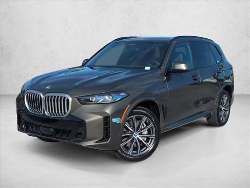 Manhattan Green Metallic 2025 BMW X5 PHEV xDrive50e