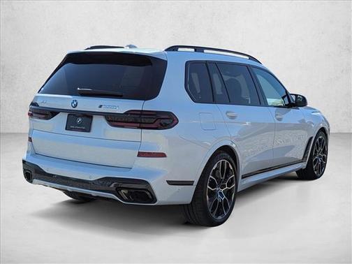 2026 BMW X7 M60i