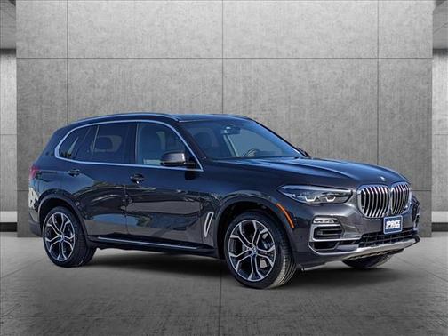 Photo 3 of 27 of 2019 BMW X5 xDrive40i