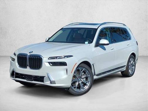 Mineral White Metallic 2026 BMW X7 xDrive40i