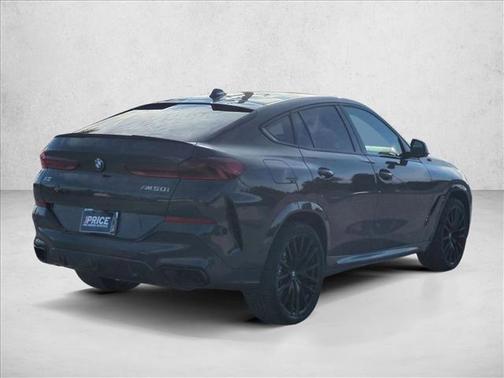2022 BMW X6 M50i