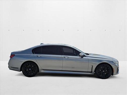 2021 BMW 740 740i
