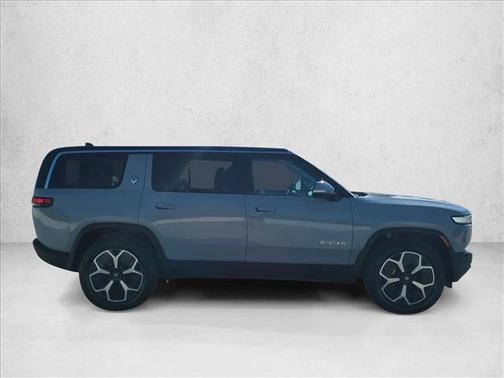 2023 Rivian R1S Adventure