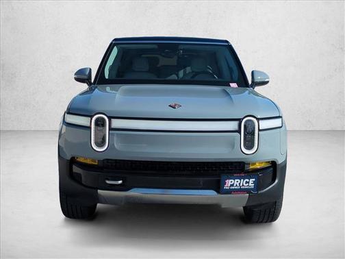 2023 Rivian R1S Adventure