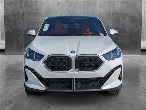 2025 BMW X2 xDrive28i