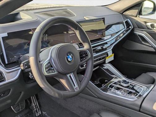 2026 BMW X6 M60i