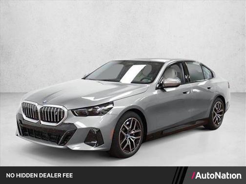 Carbon Black Metallic 2025 BMW i5 xDrive40