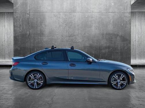 2022 BMW 330 330i