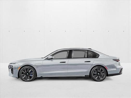 Brooklyn Grey Metallic 2026 BMW 750e i xDrive